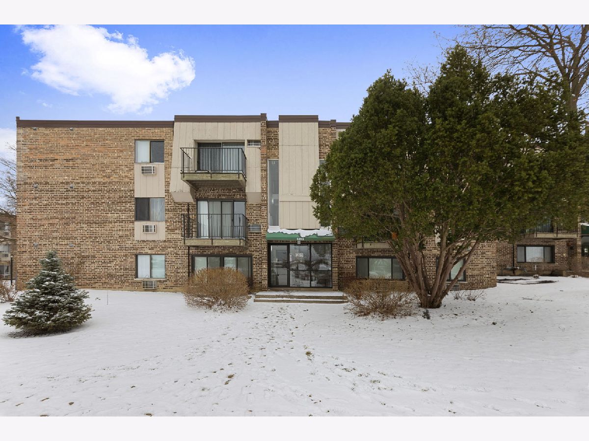 Condominiums For Sale Brentwood Palatine Illinois, 1493 Winslowe Drive