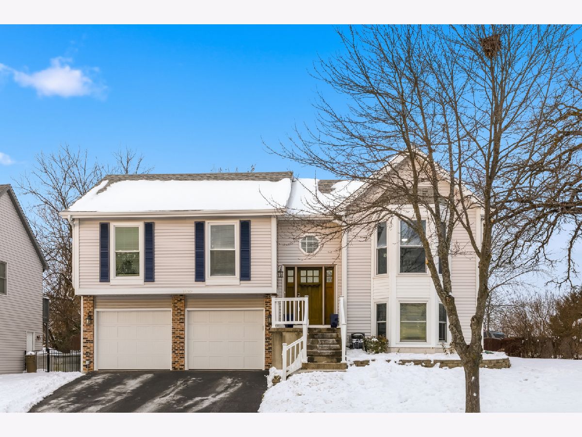  For Sale Lake Villa Illinois, 1032 Oak Tree Trail