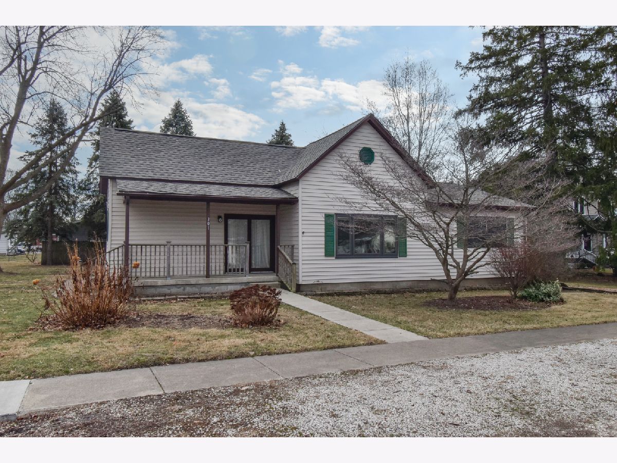  For Sale St Joseph Illinois, 301 Douglas Street