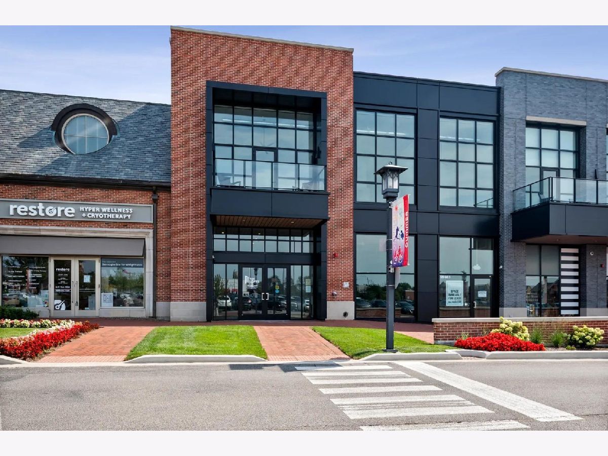  Rented Deerfield Illinois, 728 Waukegan