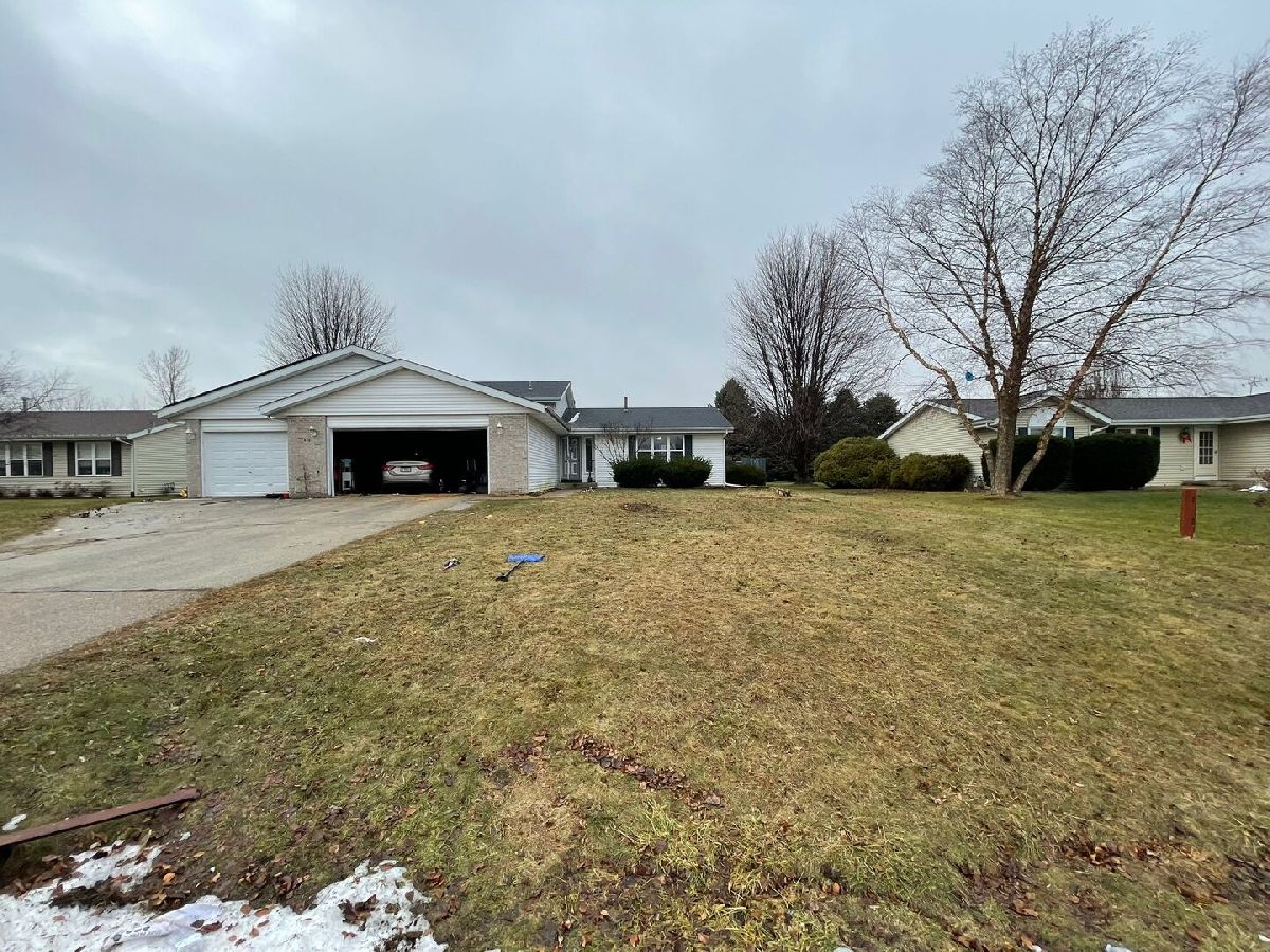  For Sale Davis Junction Illinois, 456 Birchwood Lane
