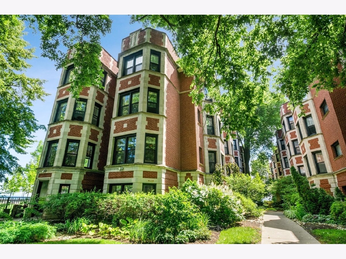  For Sale Chicago Illinois, 7649 Eastlake Terrace