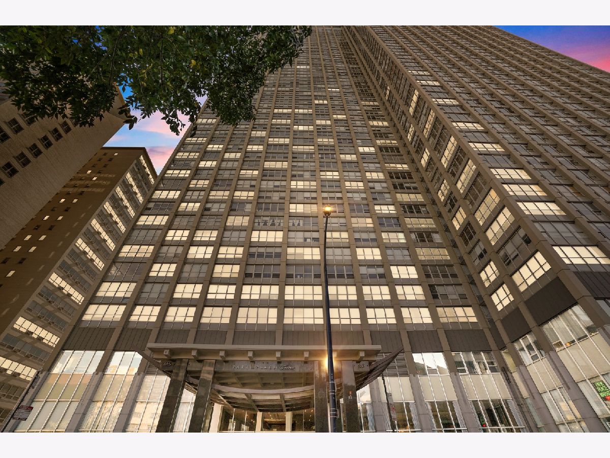 Condominiums Rented Park Place Tower Chicago Illinois, 655 Irving Park