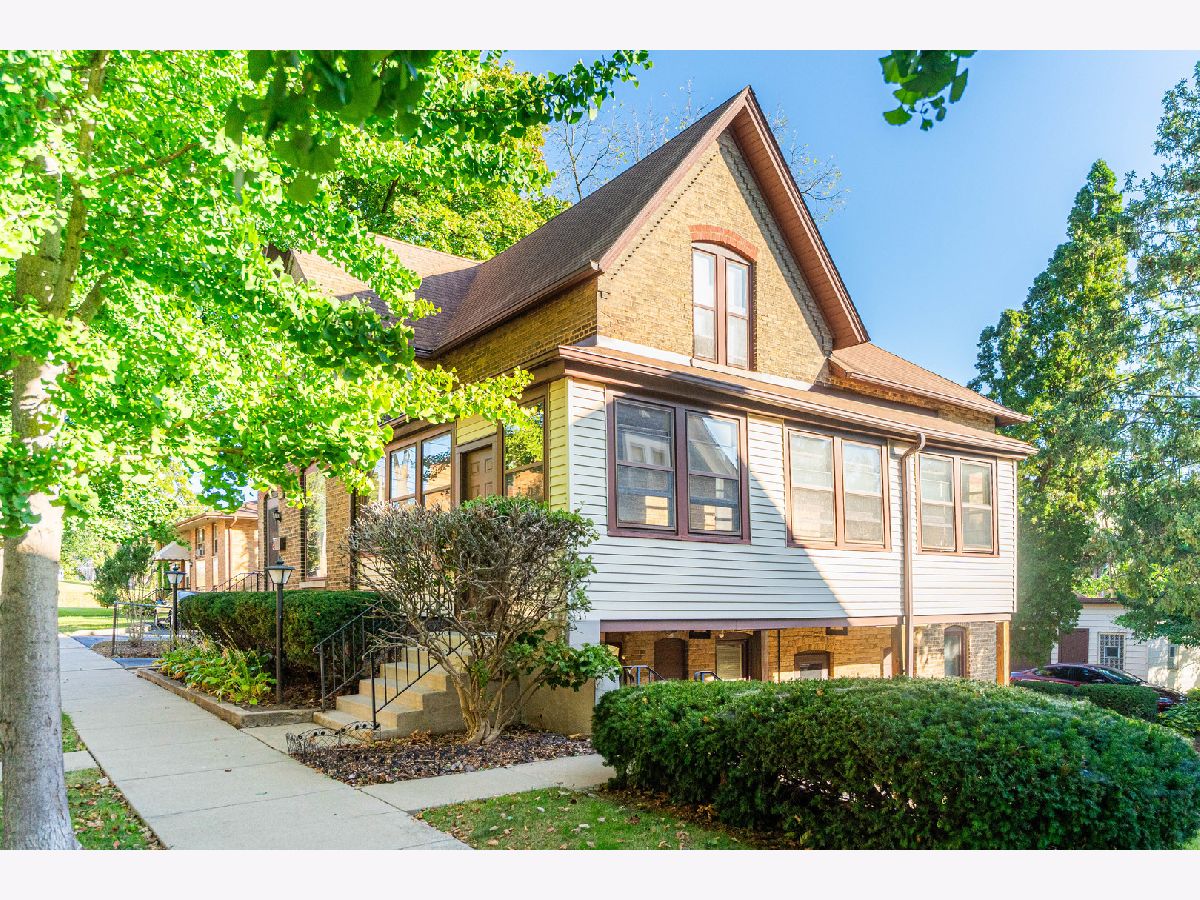  Rented Elgin Illinois, 113 Elm