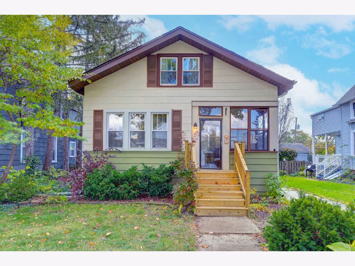  For Sale Des Plaines Illinois, 1561 Walnut Avenue
