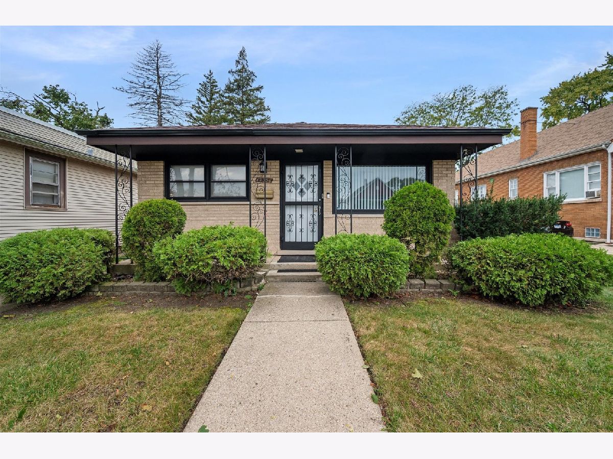  For Sale Calumet Park Illinois, 12356 Carpenter Street