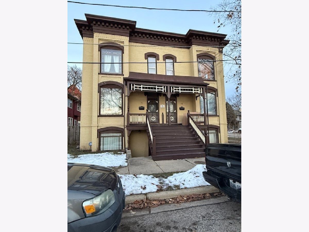  For Rent Elgin Illinois, 71 Park Row