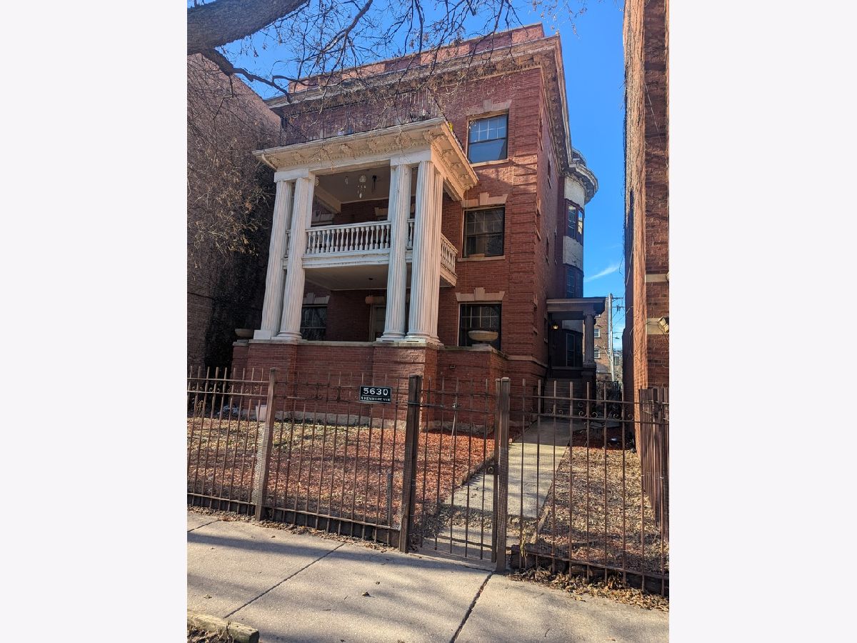 Condominiums & Homes For Rent Edgewater Beach Chicago Illinois, 5630 Kenmore