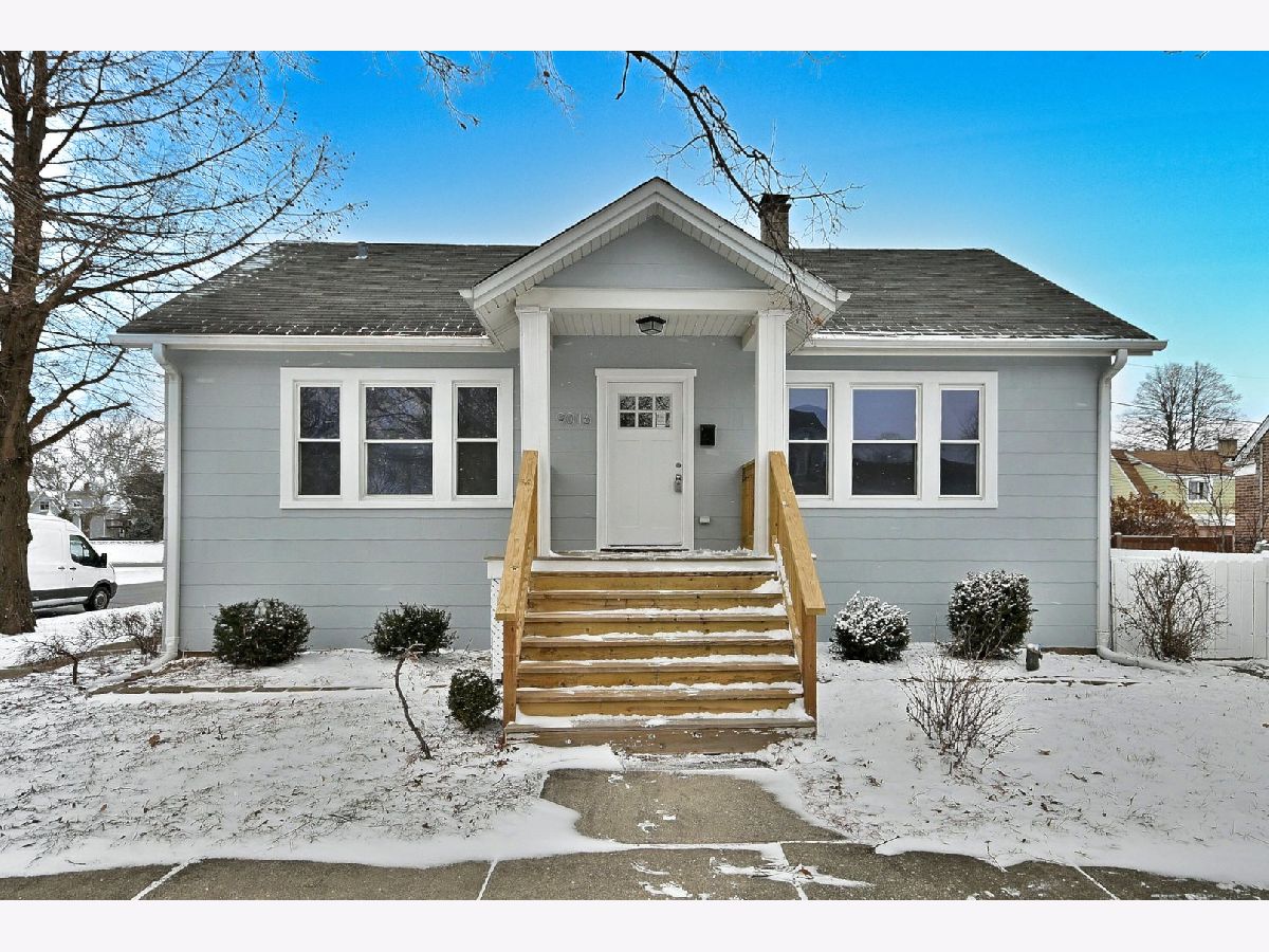  For Sale Brookfield Illinois, 9016 Southview Avenue