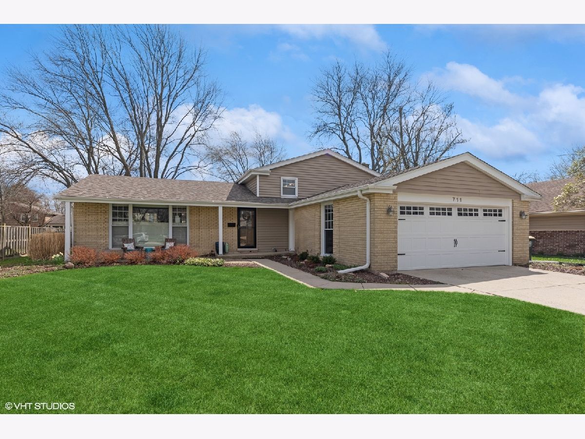 Homes For Sale Northgate Arlington Heights Illinois, 711 Hackberry Drive