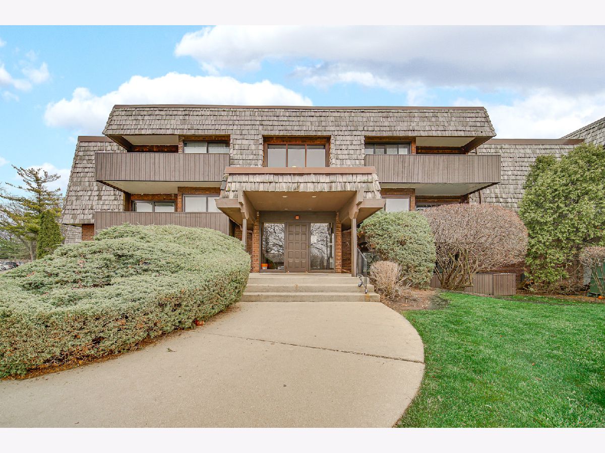  For Sale Carol Stream Illinois, 491 Timber Ridge Drive