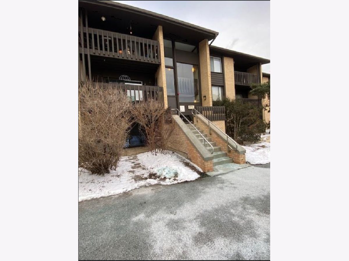  For Rent Willowbrook Illinois, 6174 Knoll Lane