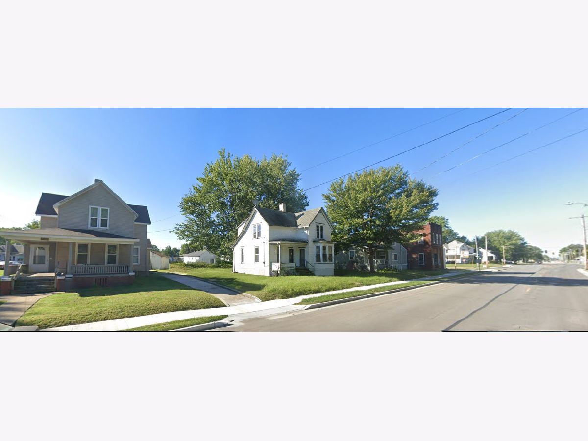  For Sale Galesburg Illinois, 650 Monmouth Boulevard