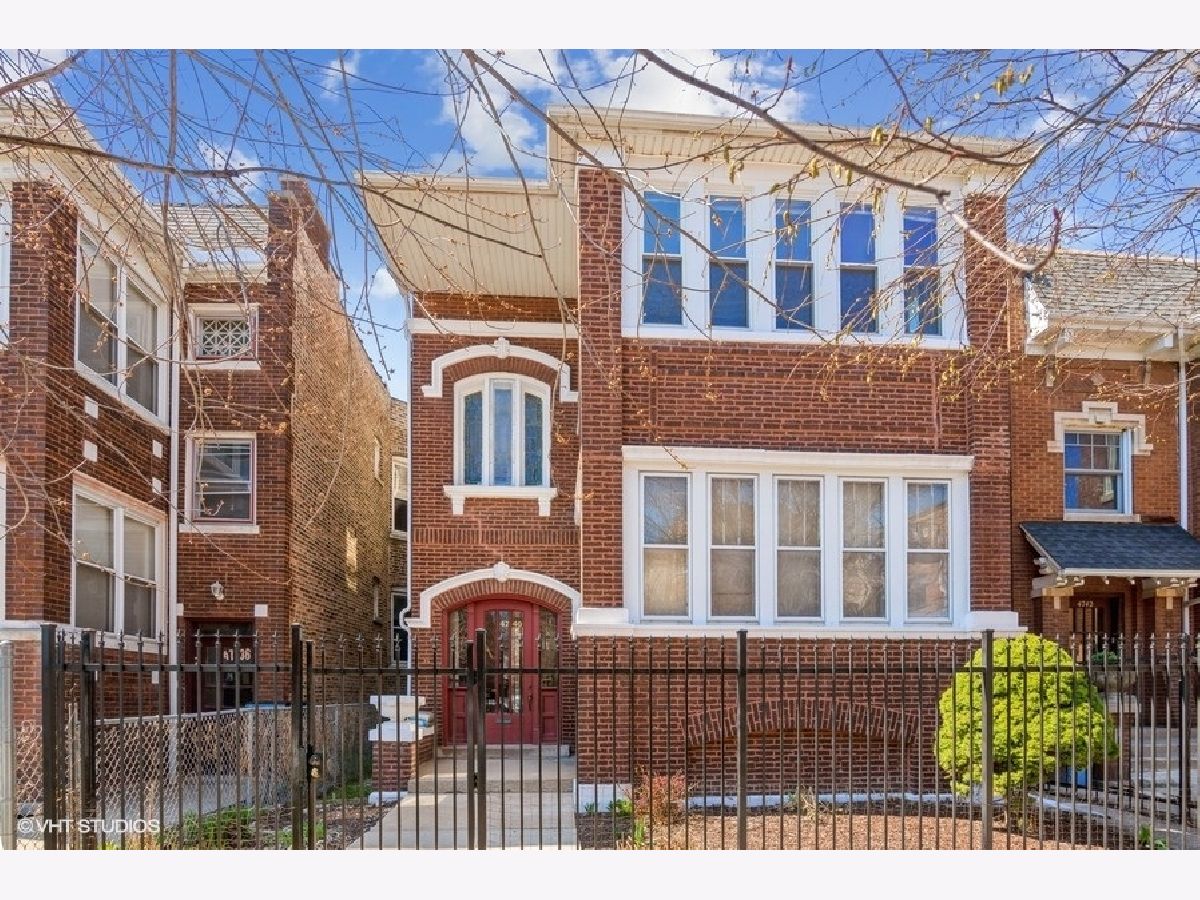  Rented Chicago Illinois, 4740 Troy