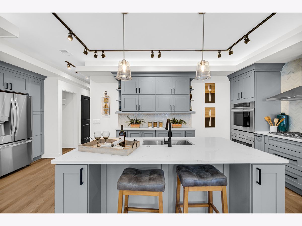  For Sale Chicago Illinois, 3105 Giles Avenue