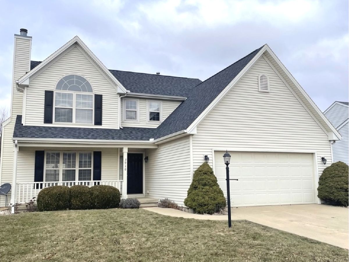 Homes & Townhomes & Condos For Sale Sawgrass Champaign Illinois, 3910 Trailway Drive