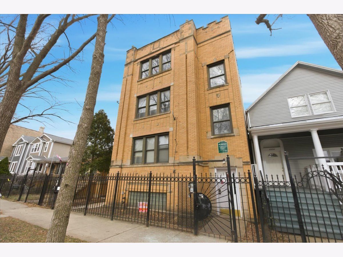  Rented Chicago Illinois, 3558 Cortland