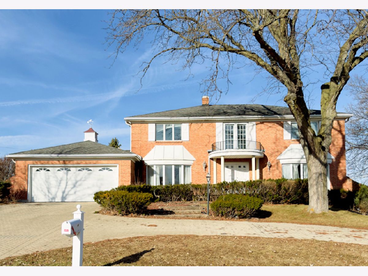  For Sale Oak Brook Illinois, 19W084 Chateaux Avenue