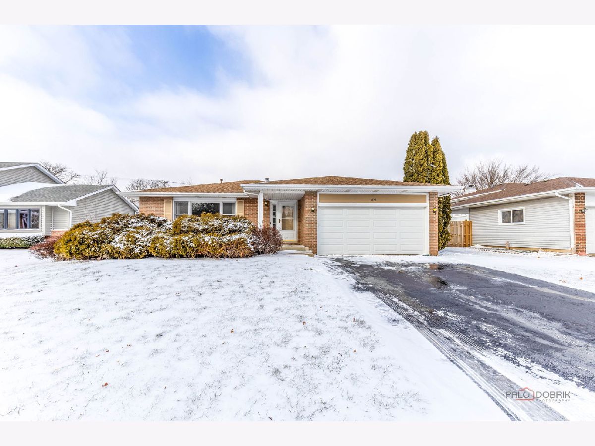  For Sale Bolingbrook Illinois, 1716 Red Bud Road