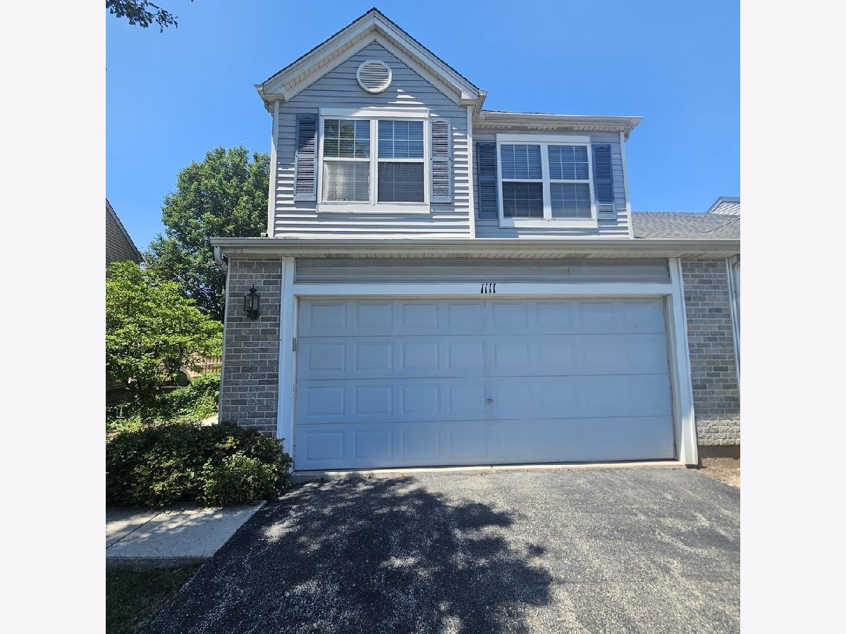  For Sale Joliet Illinois, 1111 Colonial Drive