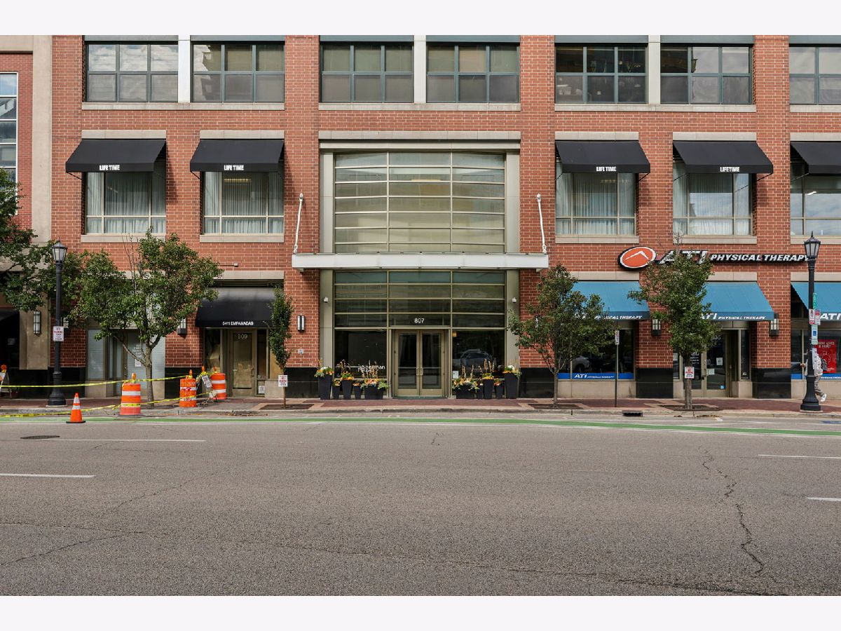 Condominiums For Sale Sherman Plaza Evanston Illinois, 807 Davis Street