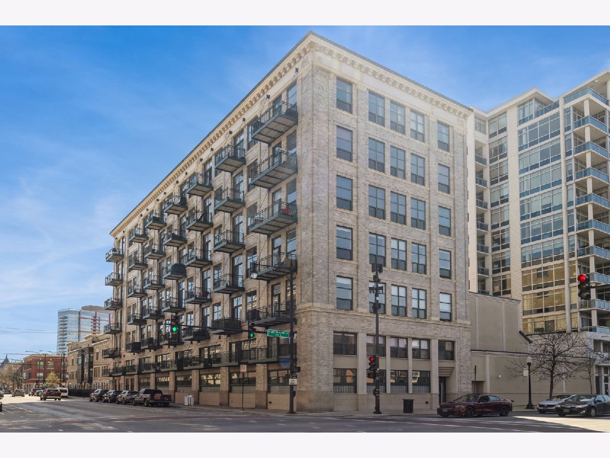  Rented Chicago Illinois, 1801 Michigan