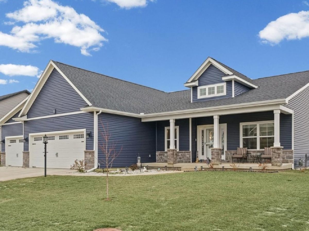  For Sale Champaign Illinois, 1105 Glen Abbey Drive