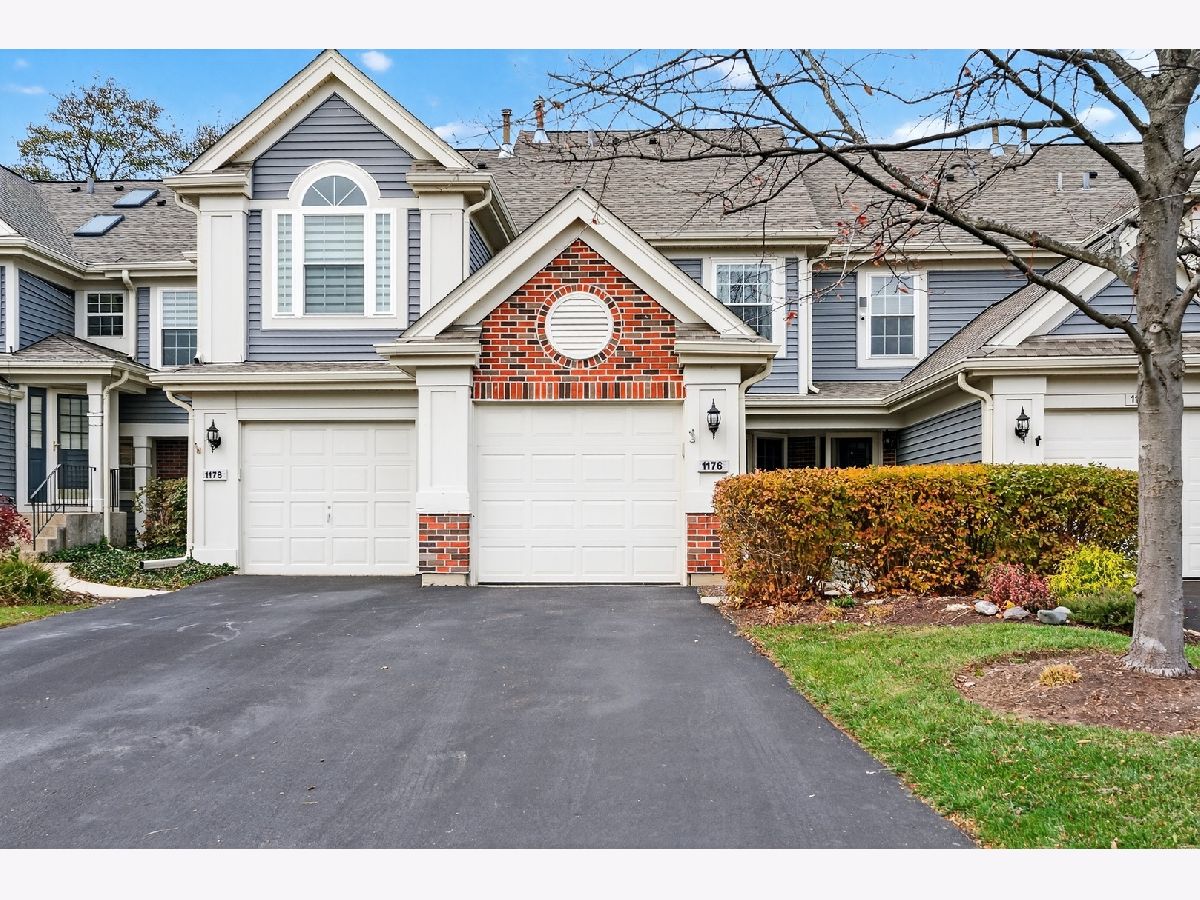 Townhomes & Condos & Homes Sold Talbots Mill Elk Grove Village Illinois, 1176 Talbots