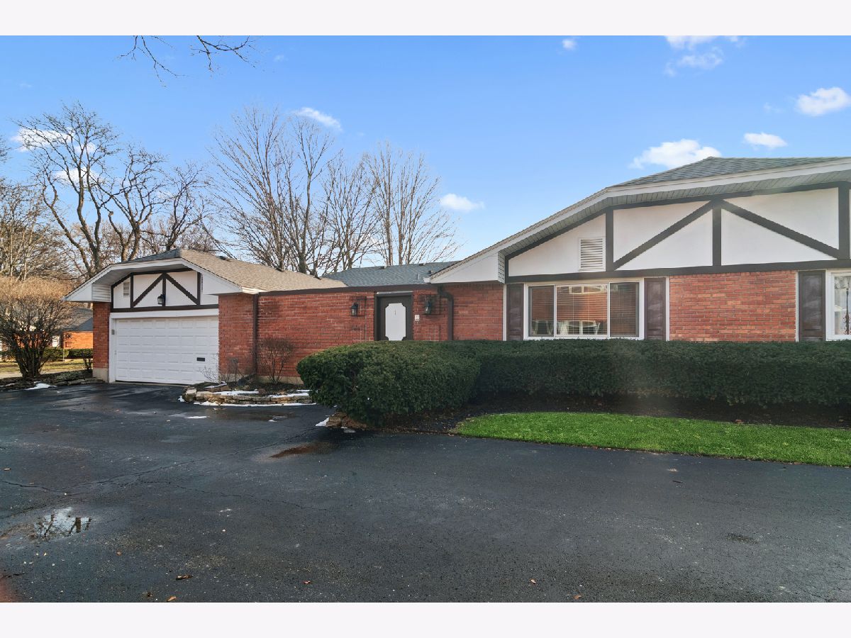  For Sale Rolling Meadows Illinois, 1 Harrogate On Oxford Road