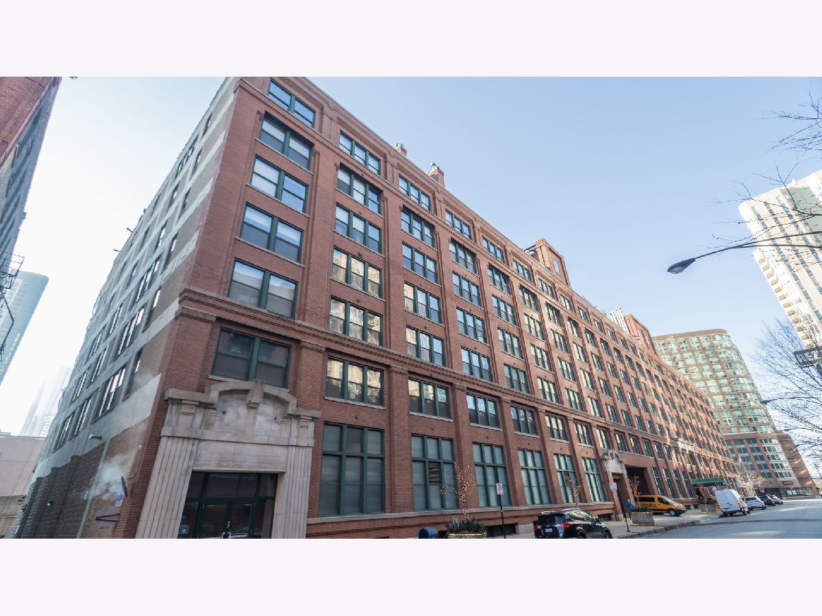  Rented Chicago Illinois, 411 Ontario