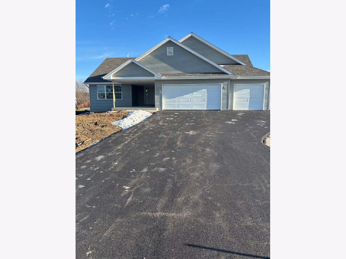  For Sale Davis Junction Illinois, 1111 Frosty Morning Drive