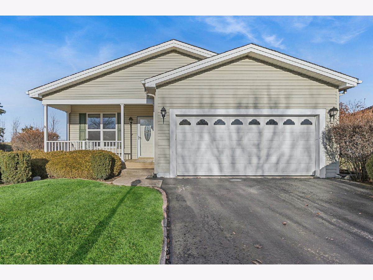  For Sale Grayslake Illinois, 3840 Fox Hunt Way