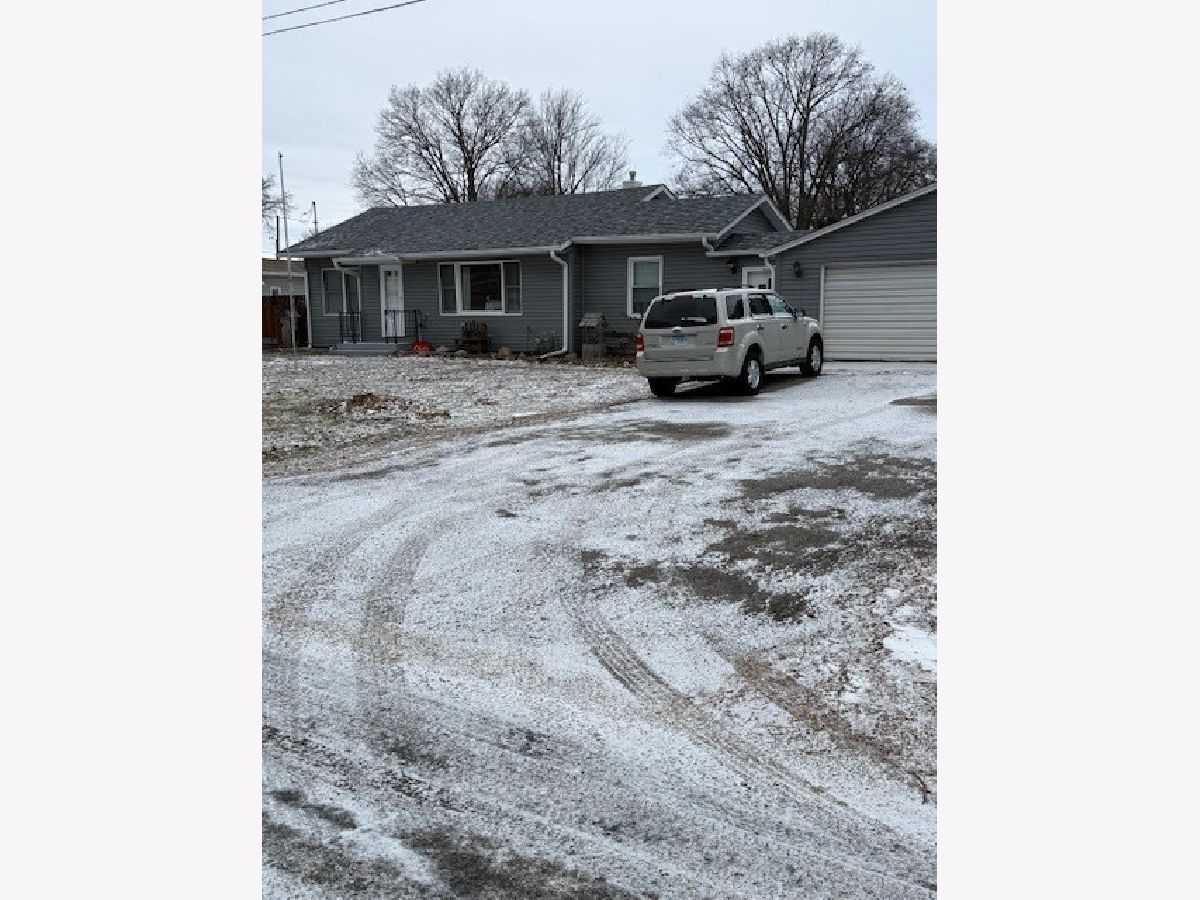  For Sale Sheffield Illinois, 210 South Street