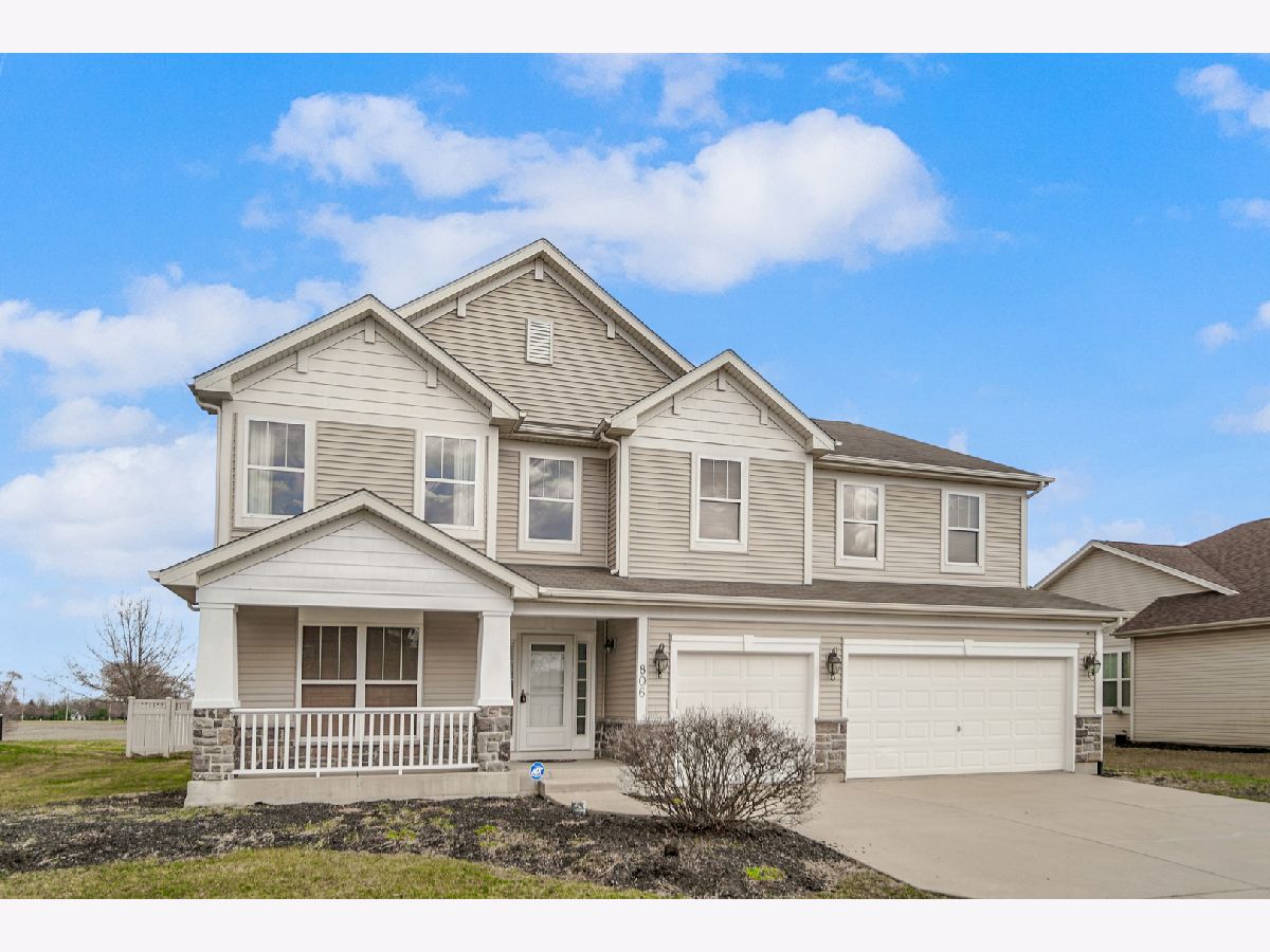  For Sale Shorewood Illinois, 806 Sycamore Drive