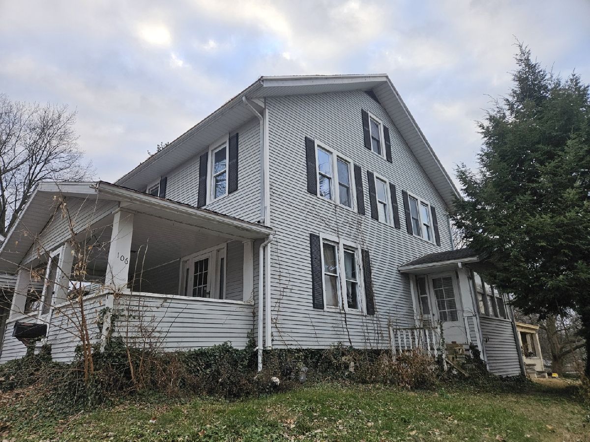  For Sale Newton Illinois, 106 Reynolds Street
