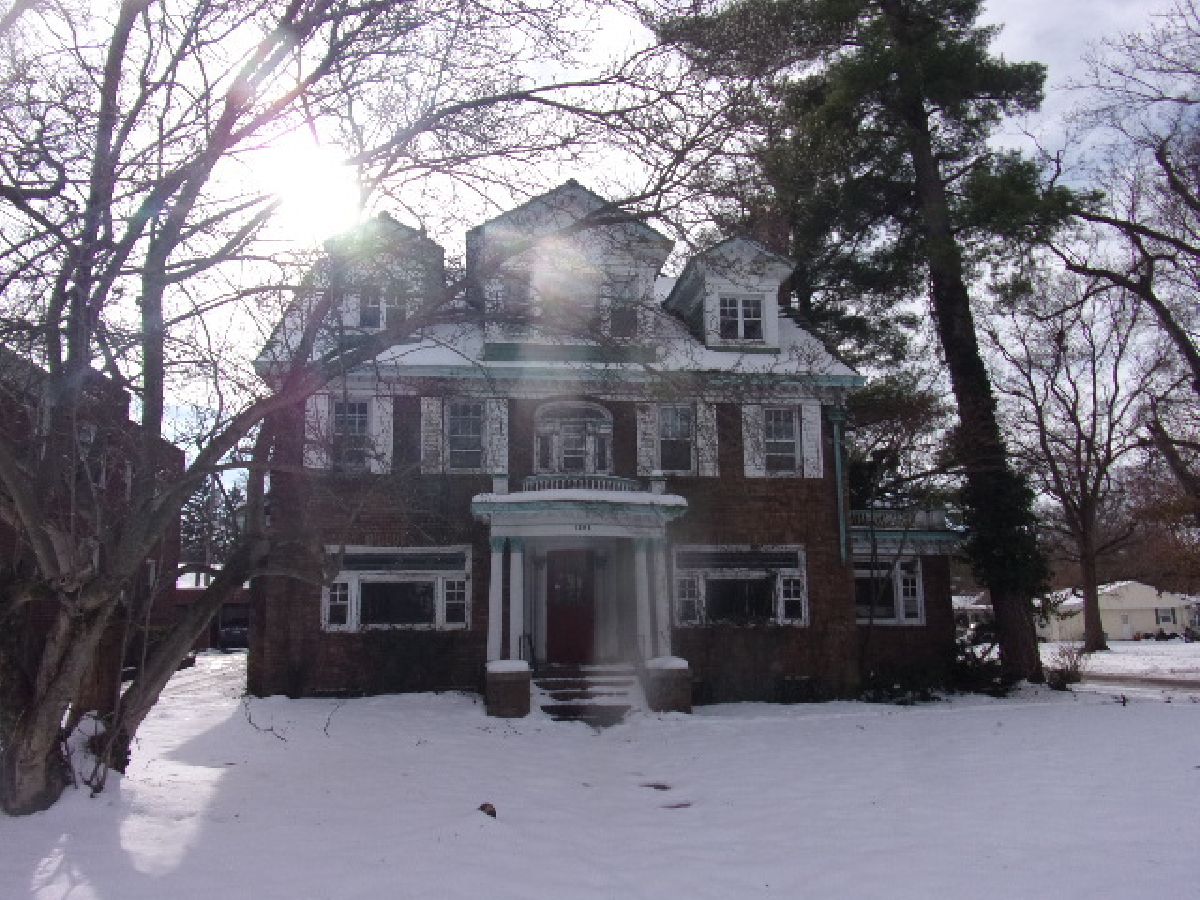  Sold Decatur Illinois, 1595 Macon