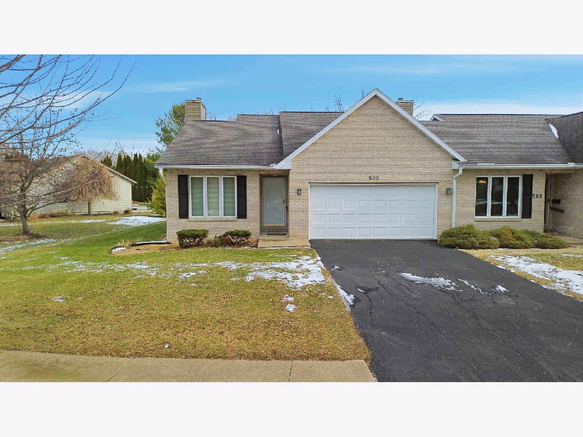  For Sale Dixon Illinois, 500 Countryside Lane