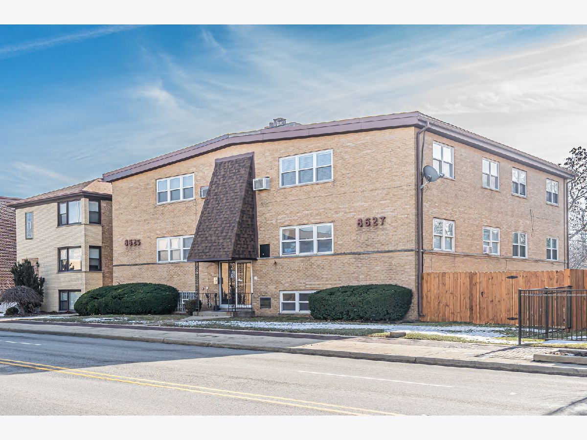  For Sale River Grove Illinois, 8625 Grand Avenue