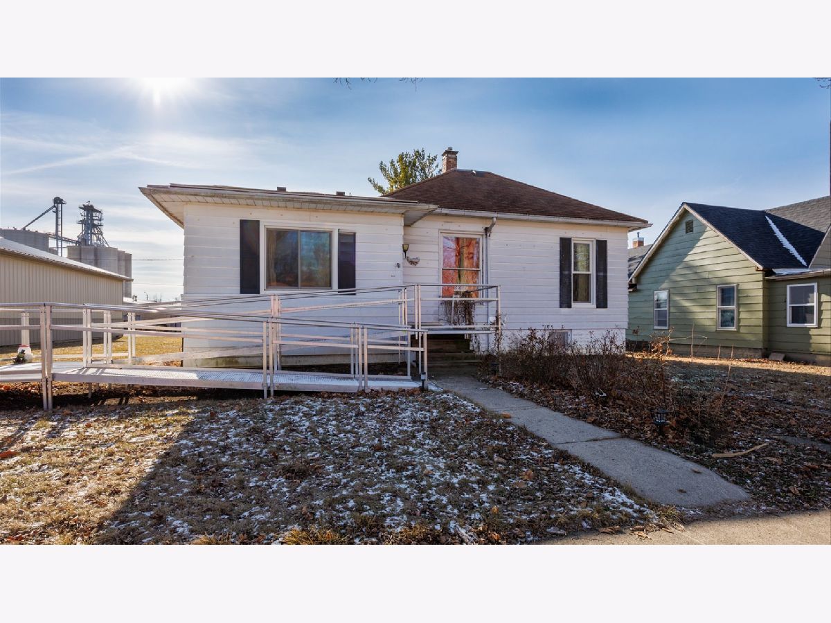  For Sale Colfax Illinois, 104 North Street