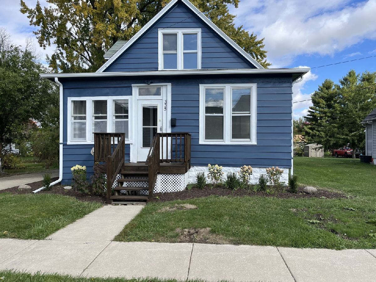 For Sale Sycamore Illinois, 335 North Avenue
