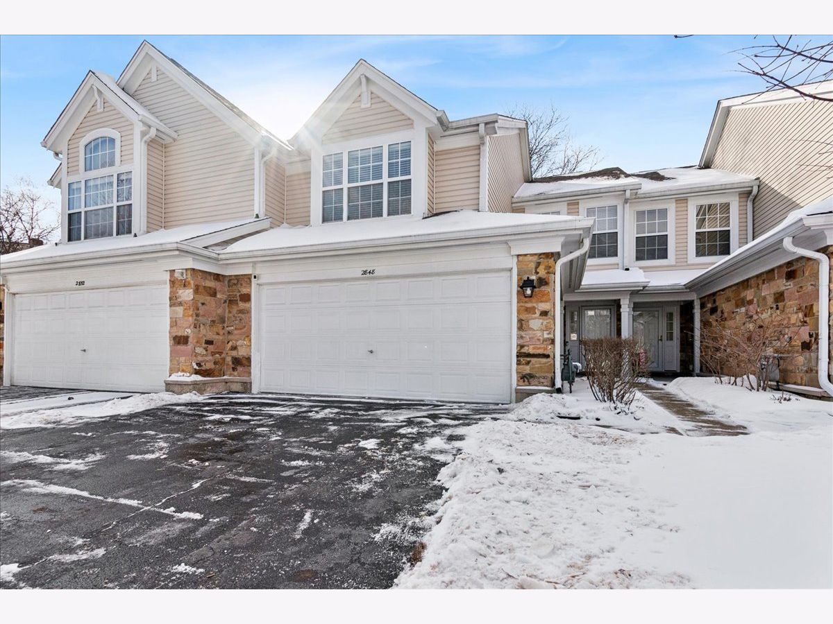 Townhomes & Condos For Sale Towne Place West Schaumburg Illinois