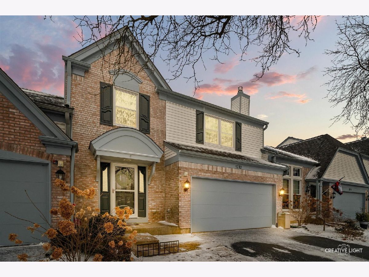  For Sale Naperville Illinois, 1712 Coach Drive