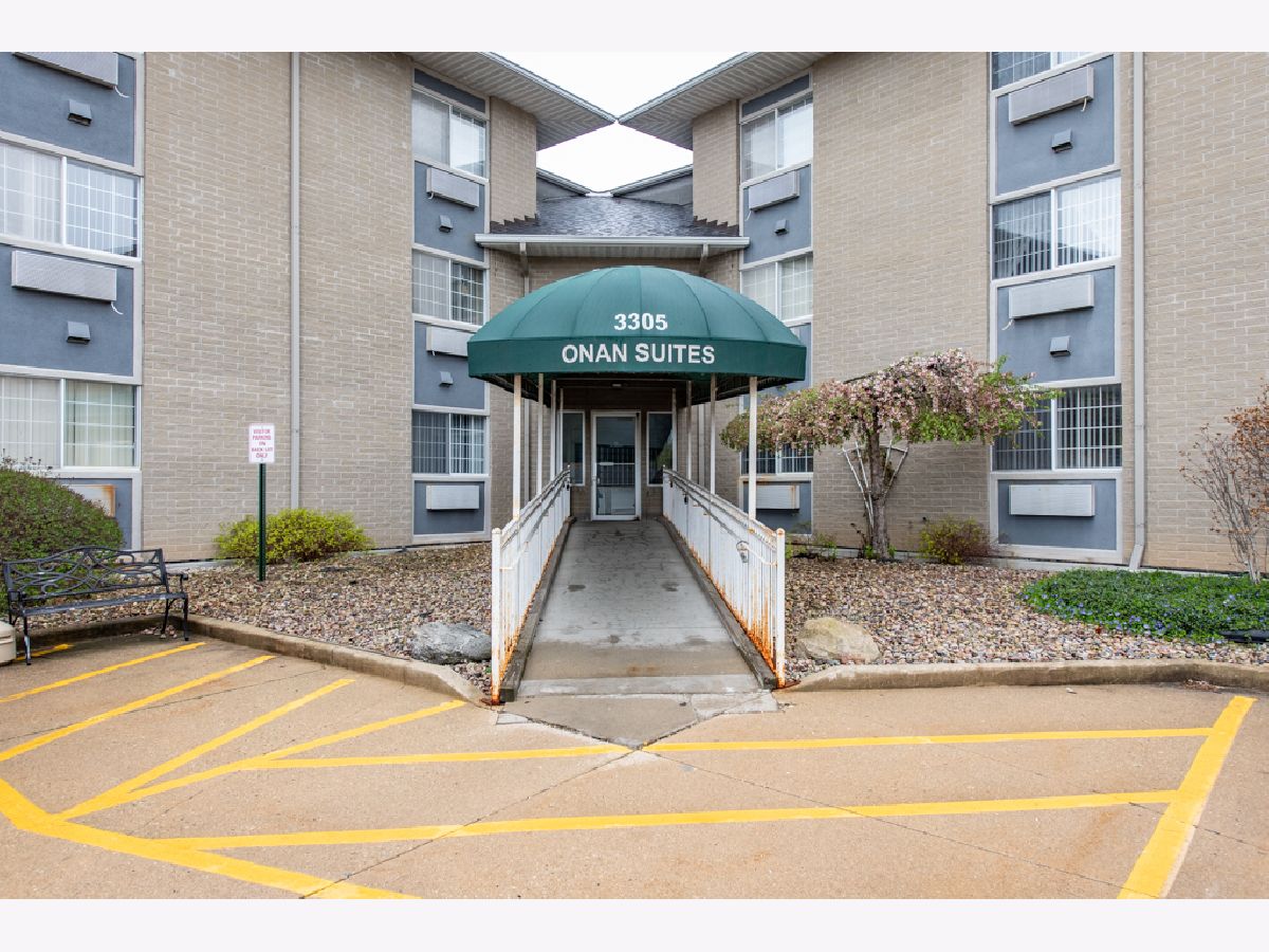  For Rent Waukegan Illinois, 3305 Sunset