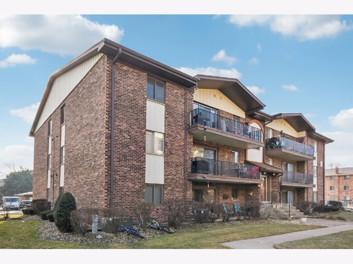  For Sale Crestwood Illinois, 13919 James Drive