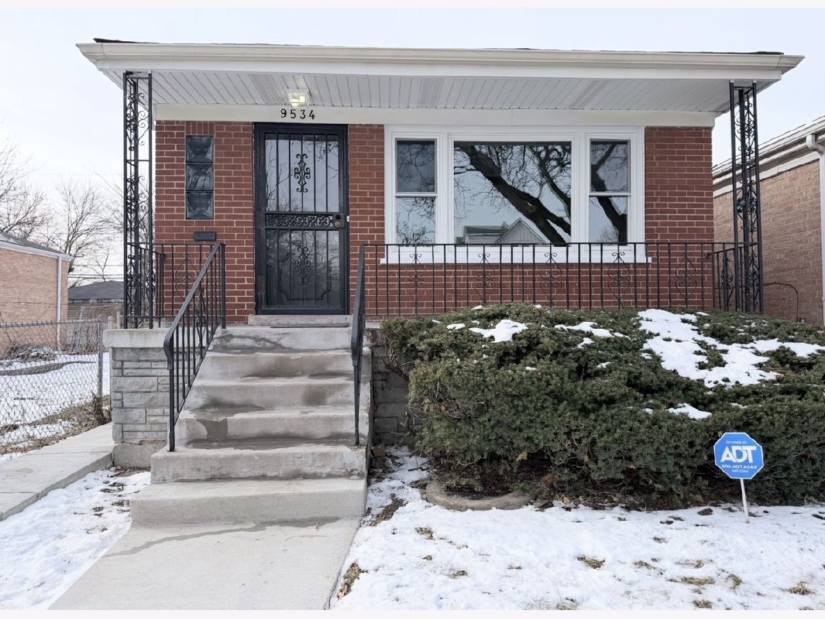  For Sale Chicago Illinois, 9534 Yale Avenue