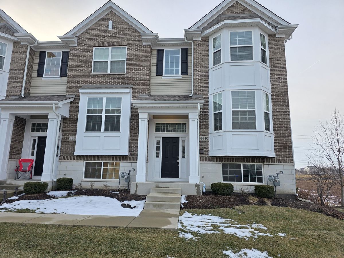 Townhomes For Rent Emerson Park Naperville Illinois, 4449 Monroe