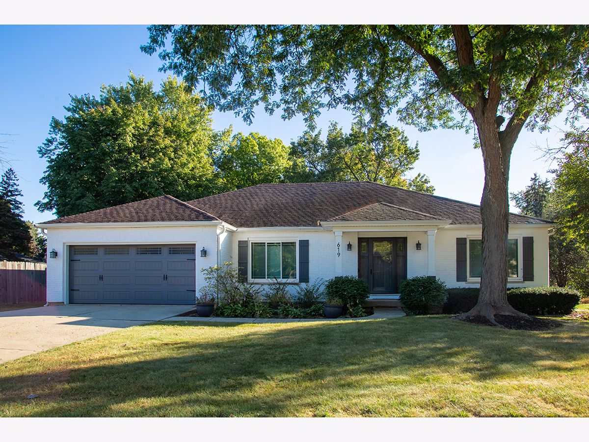  For Sale Roselle Illinois, 619 End Road