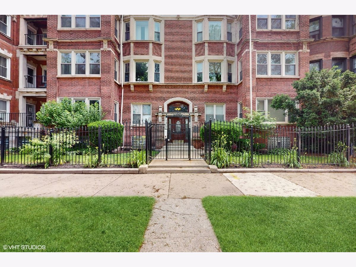  For Sale Chicago Illinois, 5237 Michigan Avenue