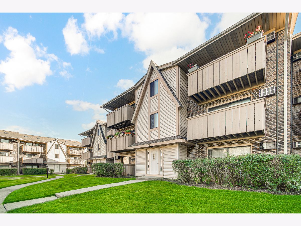  For Sale Vernon Hills Illinois, 20 Echo Court