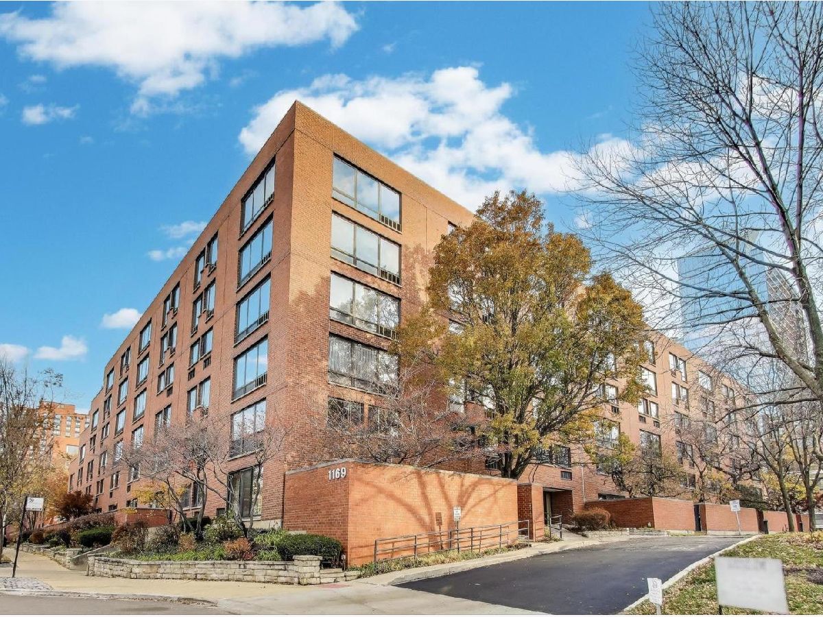  Sold Chicago Illinois, 1169 Plymouth